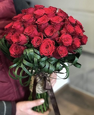 22 Kırmızı Gül Sadeliği